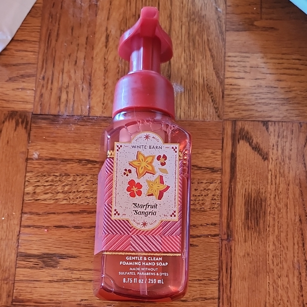 White Barn Starfruit Sangria Red Foaming Hand Soap